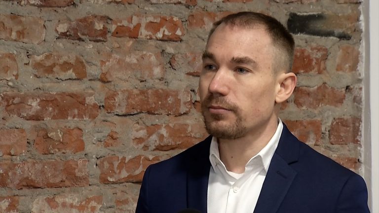Automatyzacja branży gastronomicznej postępuje. Roboty mogą już wkrótce zastąpić kucharzy, barmanów czy kelnerów